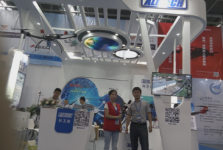 【視頻專訪】深圳市科衛泰實業發展有限公司楊依兵經理中關村無人系統產品發布會正在接受公共安全裝備網專訪