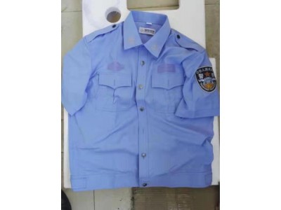 單警配發交警夏執勤服